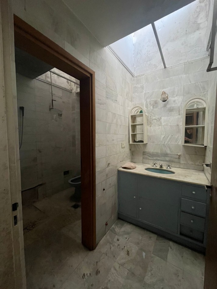 CALLE GUALEGUAYCHU CASA A LA VENTA EN PLANTA ALTA 