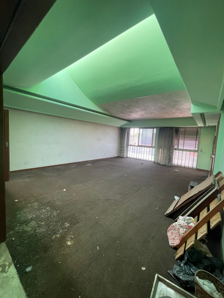 CALLE GUALEGUAYCHU CASA A LA VENTA EN PLANTA ALTA 