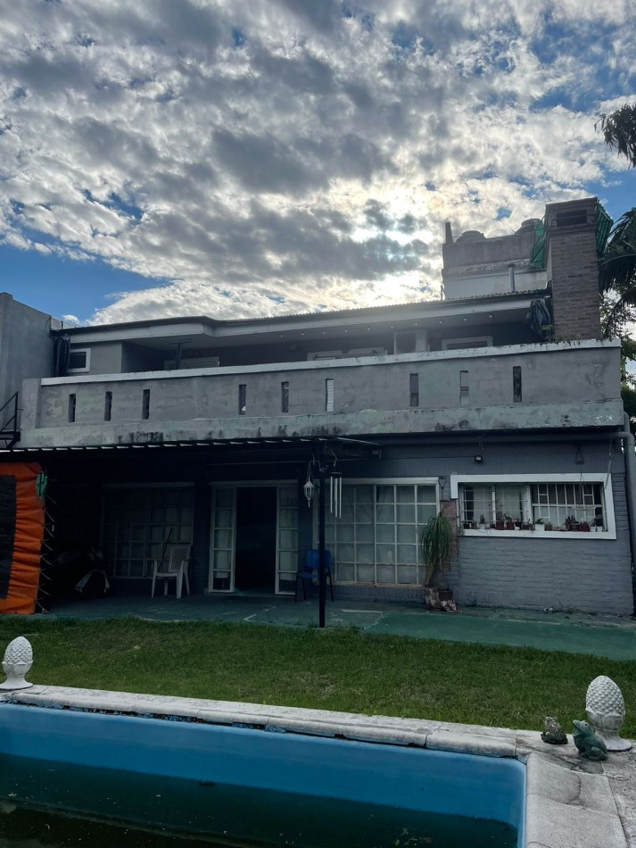 CASA EN VENTA BARRIO TORTUGUITAS