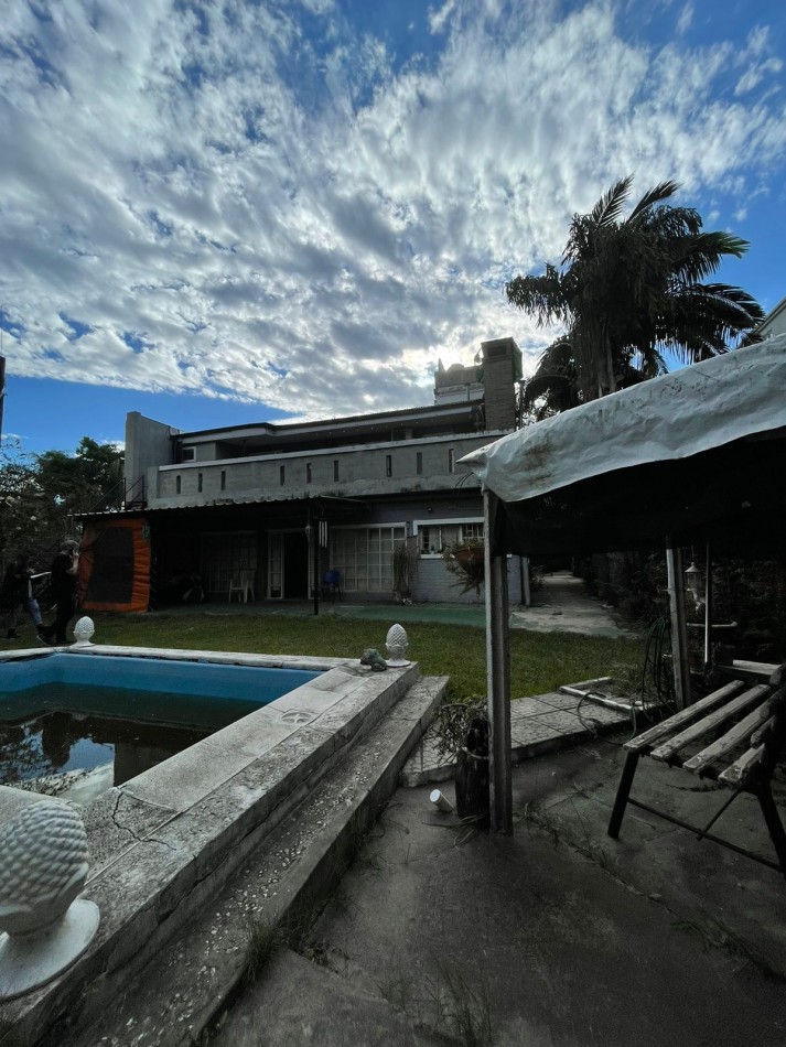 CASA EN VENTA BARRIO TORTUGUITAS