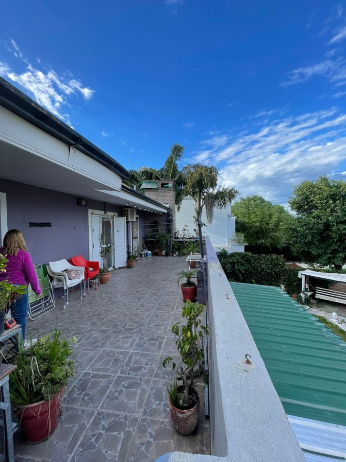 CASA EN VENTA BARRIO TORTUGUITAS