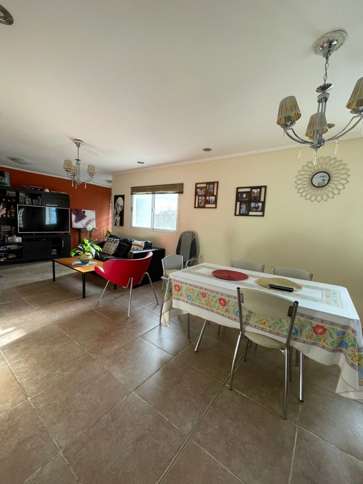 CASA EN VENTA BARRIO TORTUGUITAS