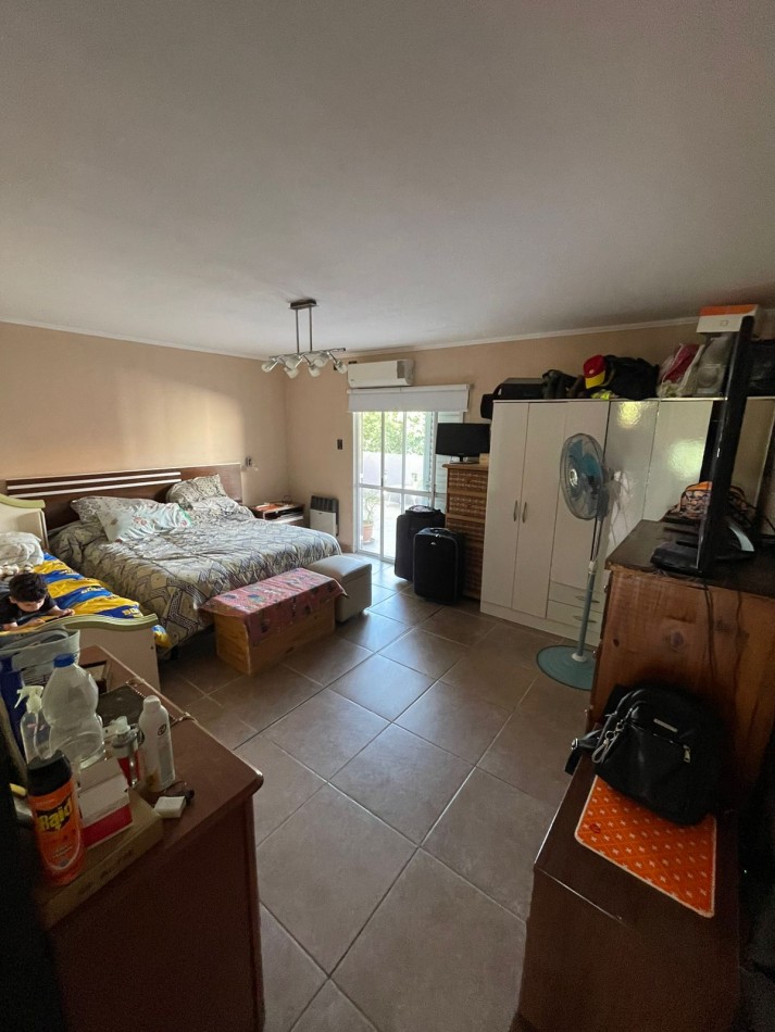 CASA EN VENTA BARRIO TORTUGUITAS