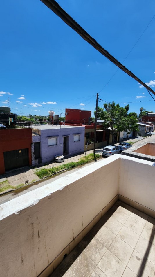 CANDIOTI 4 DEPARTAMENTO EN VENTA 