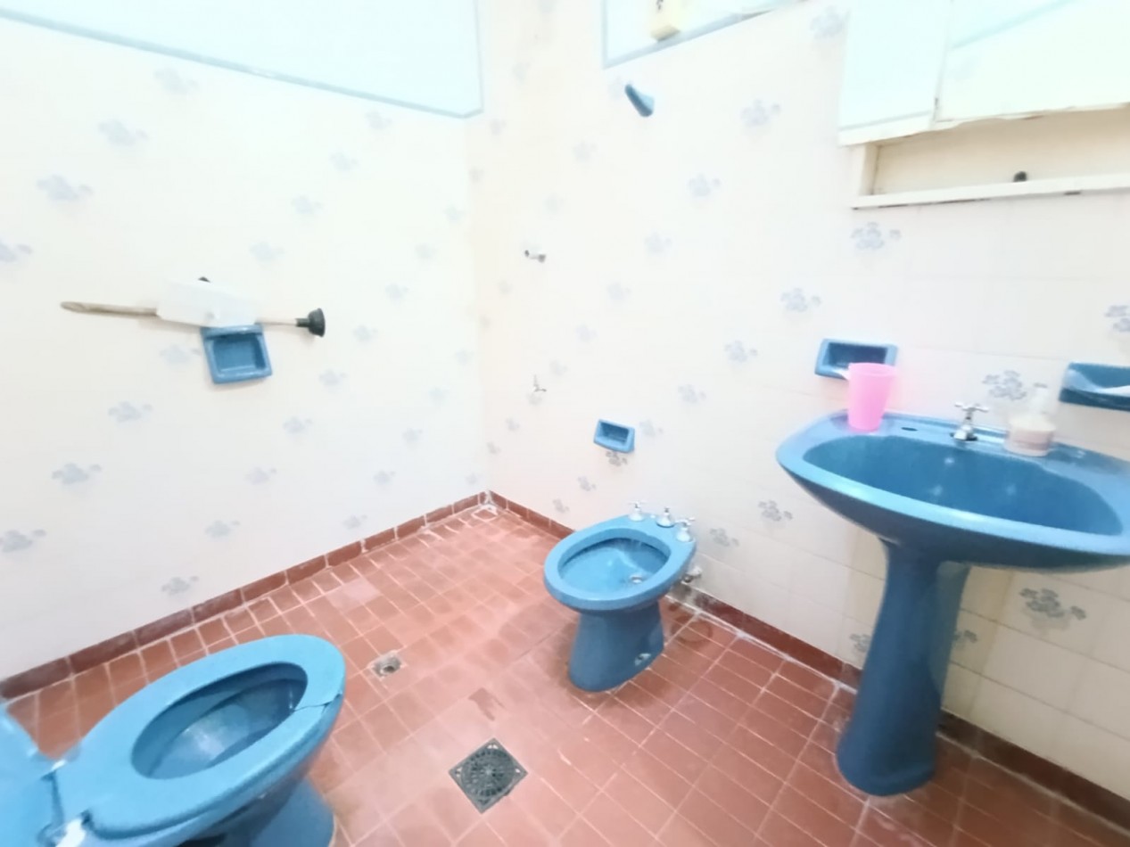 casa a refaccionar ideal  para Inversores. 