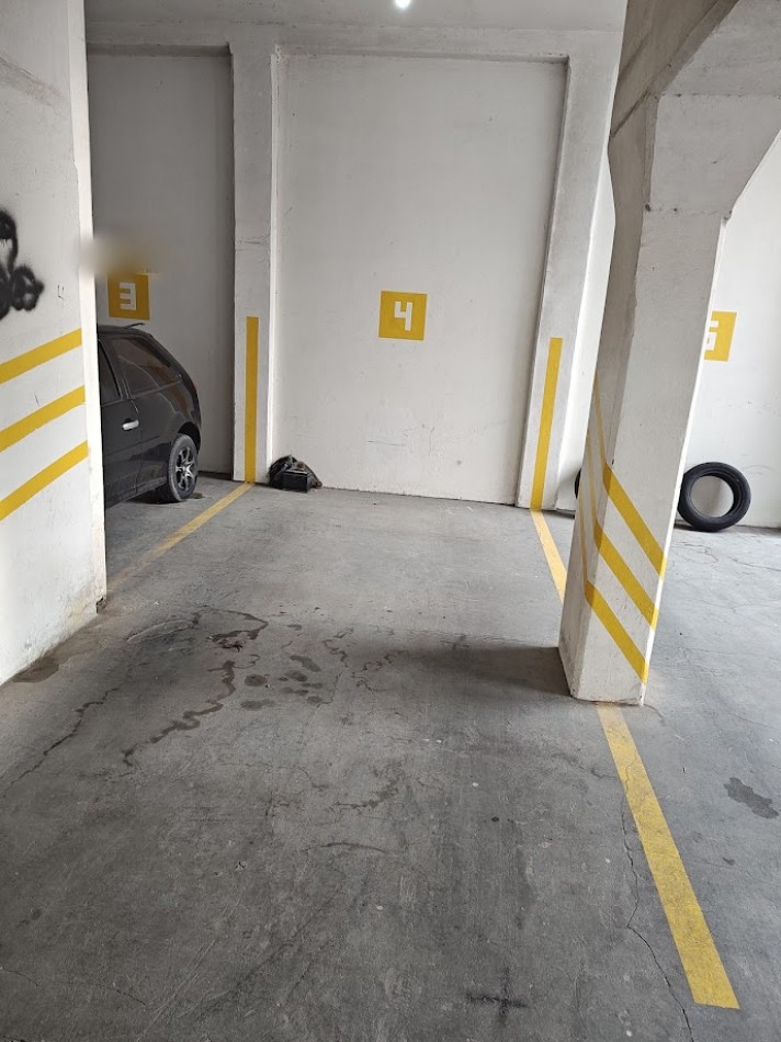 VENDO COCHERAS CALLE IRIGOYEN 