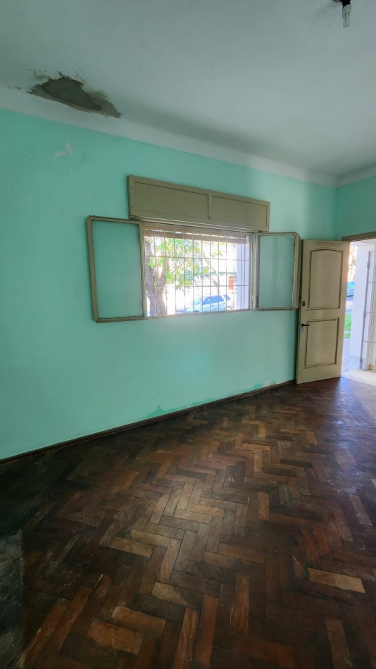 CASA A LA VENTA EN CALLE PERON 320
