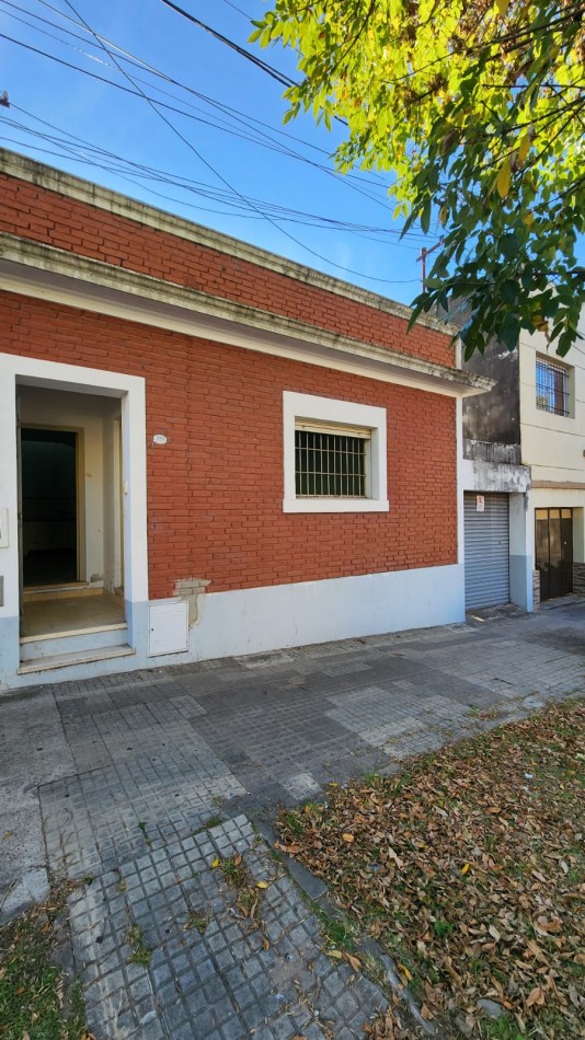 CASA A LA VENTA EN CALLE PERON 320