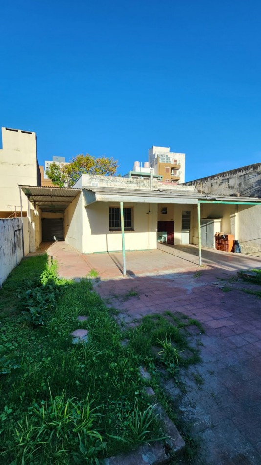 CASA A LA VENTA EN CALLE PERON 320