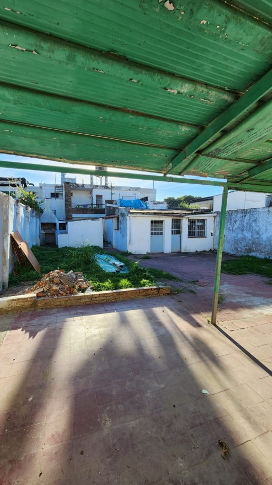 CASA A LA VENTA EN CALLE PERON 320