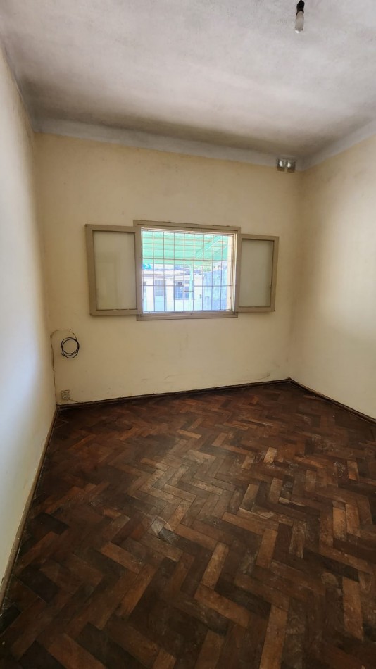 CASA A LA VENTA EN CALLE PERON 320