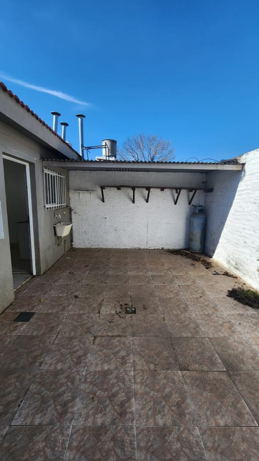 CASA A LA VENTA EN CALLE RIO GUALEGUAYCHU