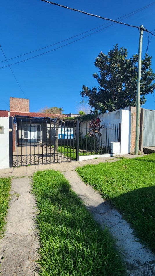 CASA A LA VENTA EN CALLE RIO GUALEGUAYCHU