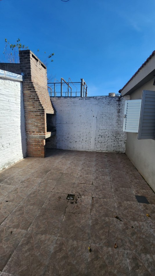 CASA A LA VENTA EN CALLE RIO GUALEGUAYCHU