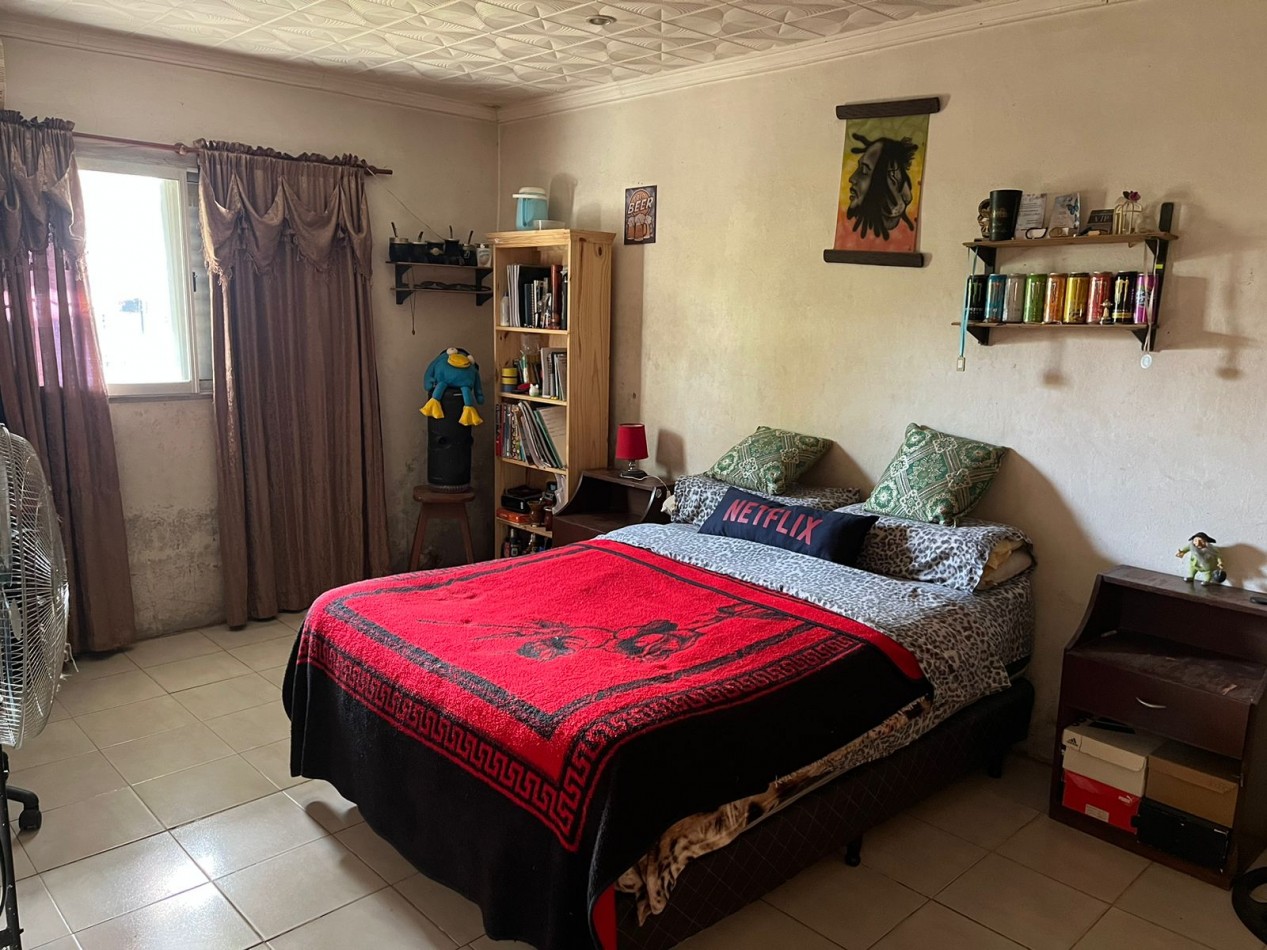 Casa con local en venta zona Gazzano. Esquina Hasenkamp y Viale