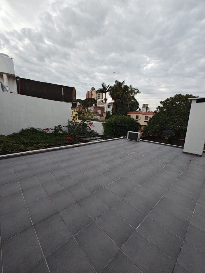 CASA EN VENTA CALLE ILLIA 663