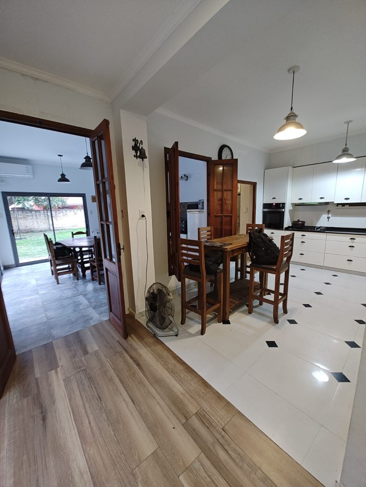 CASA EN VENTA CALLE ILLIA 663