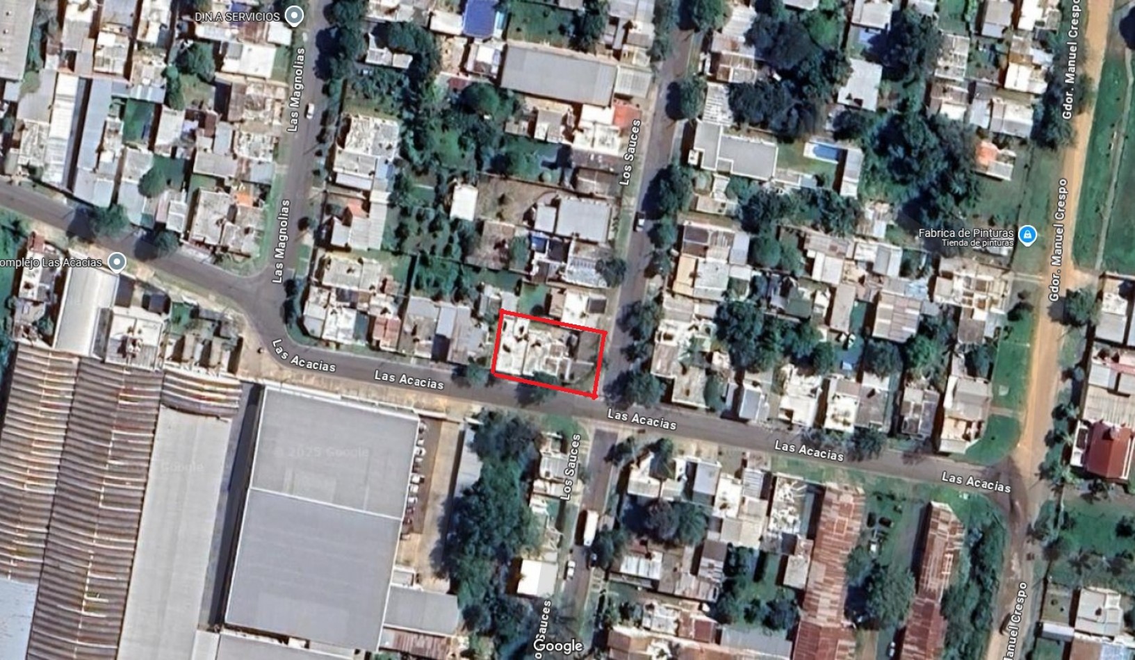 Casa + local  a refaccionar en ESQUINA a una cuadra de ALMAFUERTE
