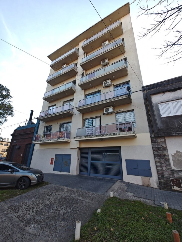 ALQUILO DEPARTAMENT EN CALLE SANTA CRUZ 115