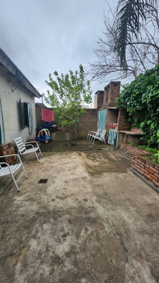 CALLE JULIO CESAR MENDEZ CASA EN VENTA 