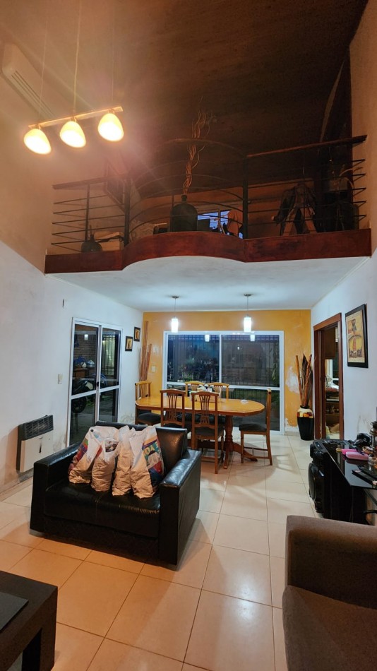 CASA EN VENTA EN CALLE ARROYO GRANDE 