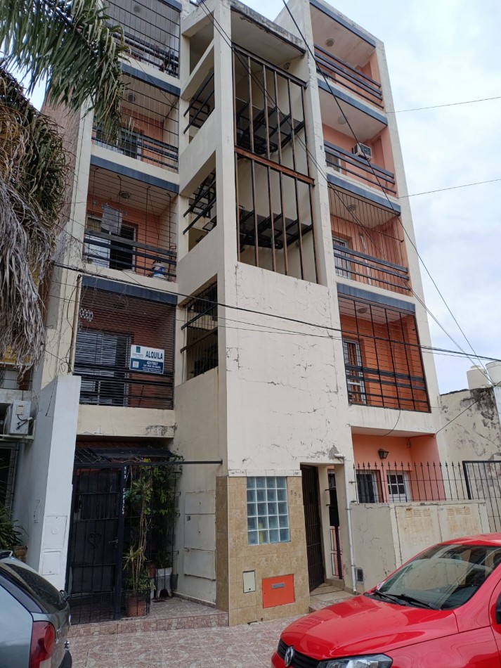 Departamento en Alquiler, 1o piso en calle Panama No 551