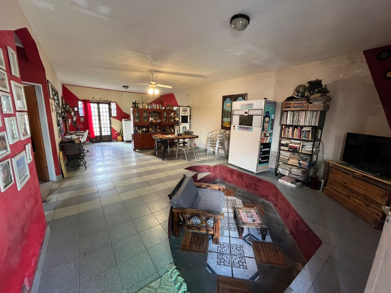 CASA A LA VENTA EN CALLE SOLDADO MOSTO