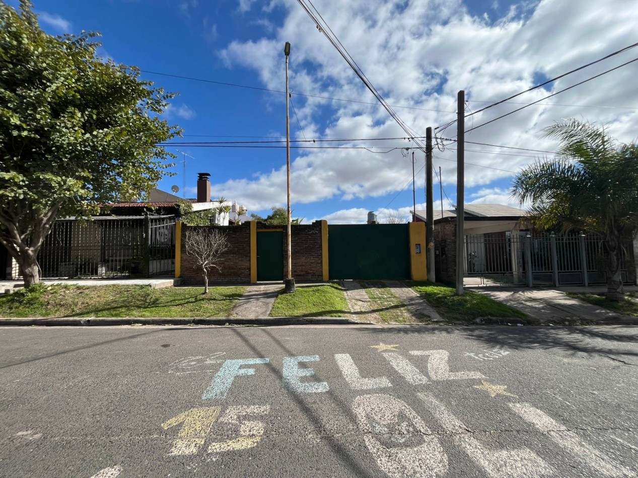 CASA A LA VENTA EN CALLE SOLDADO MOSTO