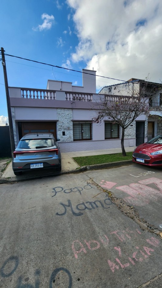 CASA A LA VENTA EN ZONA GRELLA Y JOSE MARIA MORENO