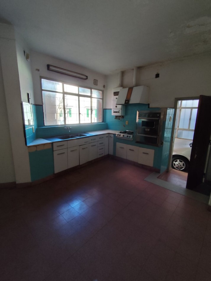 CASA EN VENTA EN CALLE PANAMA Y SANTIAGO DEL ESTERO