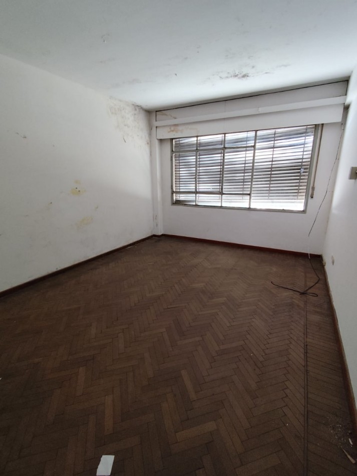 CASA EN VENTA EN CALLE PANAMA Y SANTIAGO DEL ESTERO