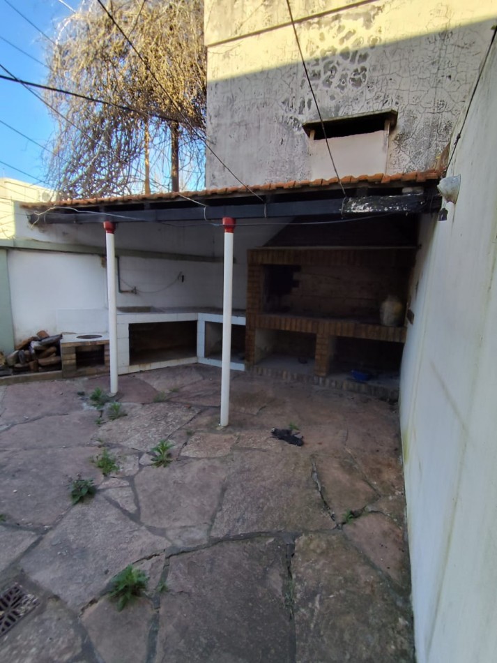 CASA EN VENTA EN CALLE PANAMA Y SANTIAGO DEL ESTERO