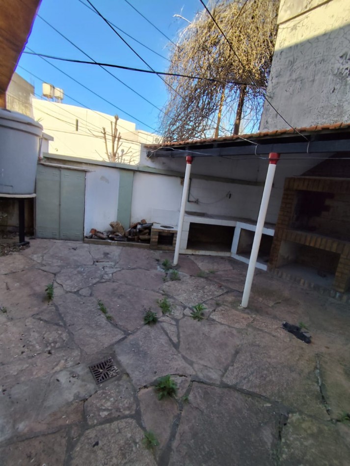 CASA EN VENTA EN CALLE PANAMA Y SANTIAGO DEL ESTERO