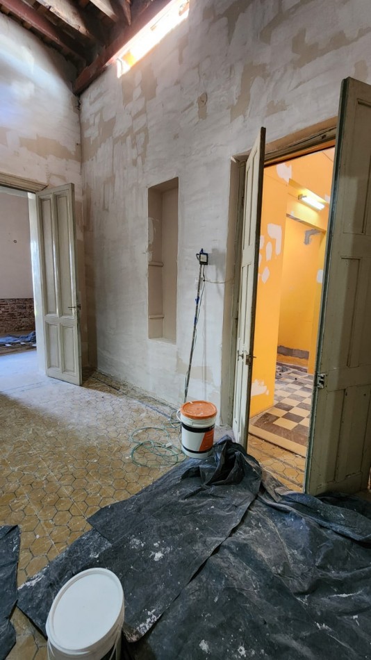 CATAMARCA 46 CASA EN VENTA A RECICLAR