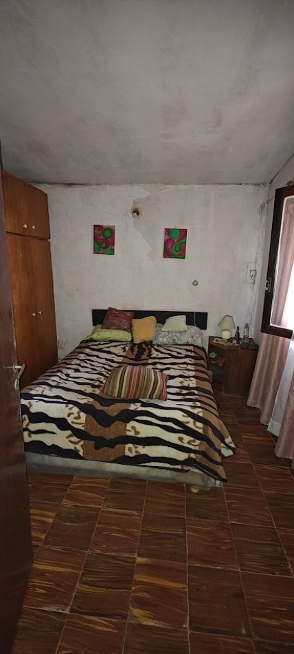 CASA A REFACCIONAR EN CALLE MAESTRO NORMAL CASI DON BOSCO
