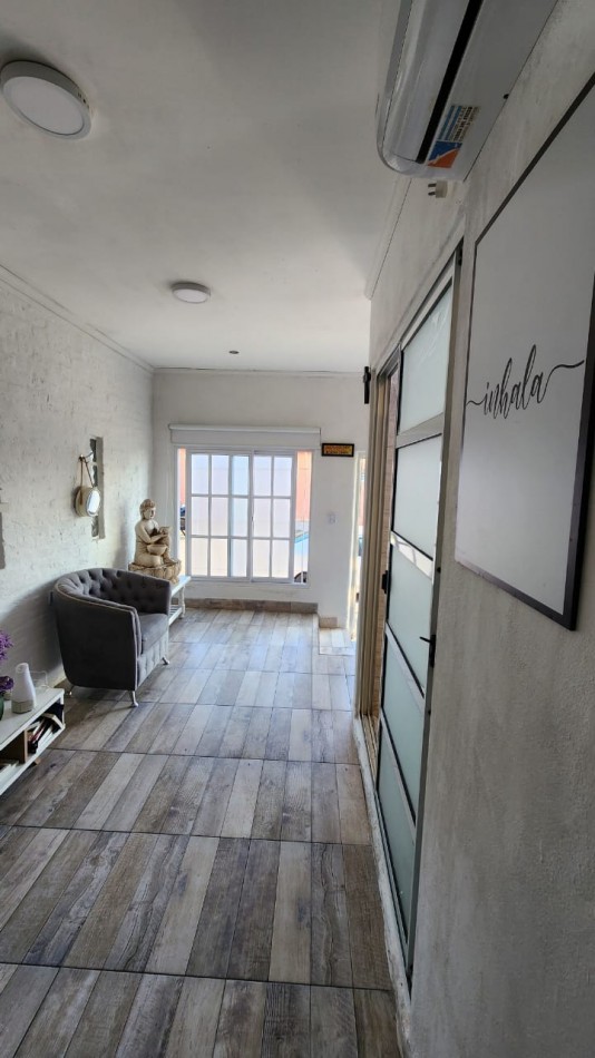 CASA A LA  VENTA EN CALLE FAVALORO  DE COLONIA AVELLANEDA