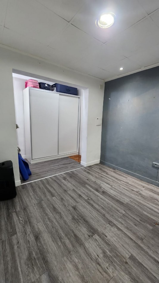 CASA A LA  VENTA EN CALLE FAVALORO  DE COLONIA AVELLANEDA