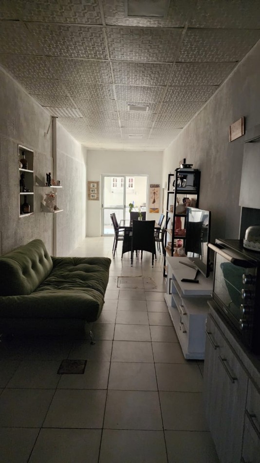 CASA A LA  VENTA EN CALLE FAVALORO  DE COLONIA AVELLANEDA