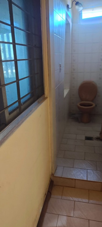 CASA EN VENTA CALLE FELIX DE AZARA  46