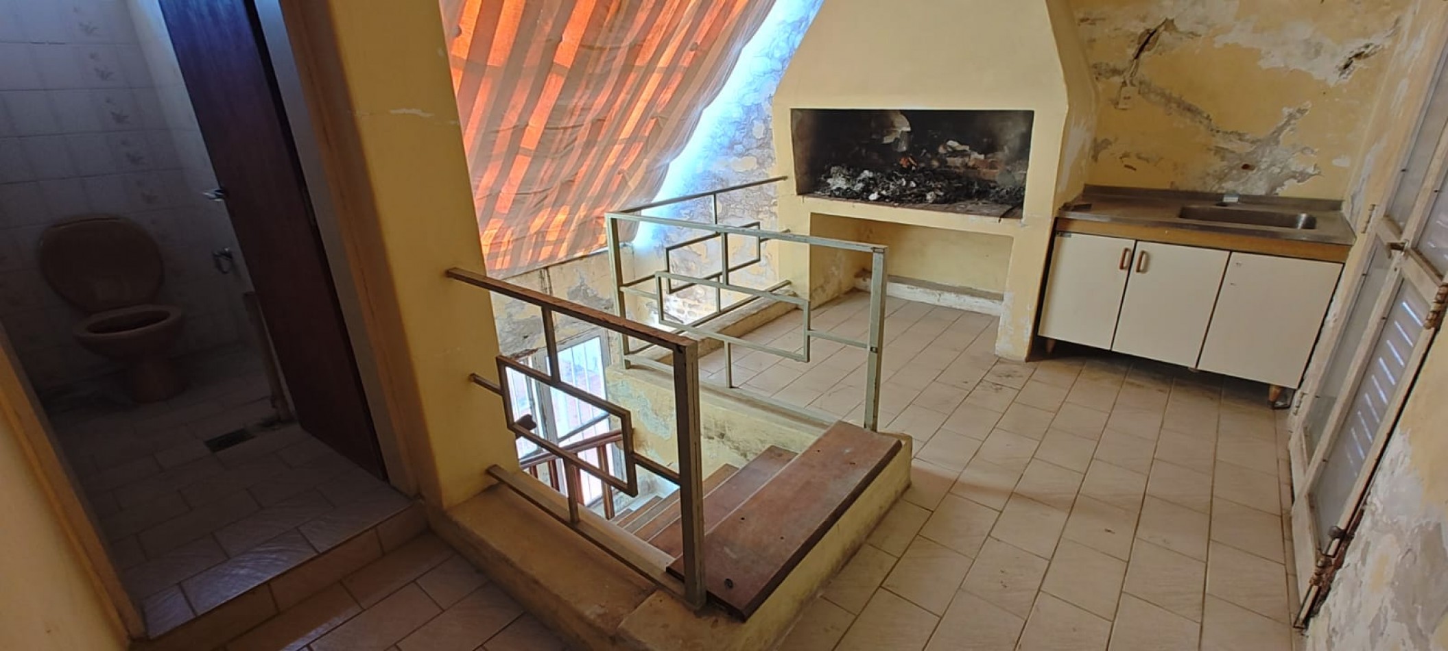 CASA EN VENTA CALLE FELIX DE AZARA  46