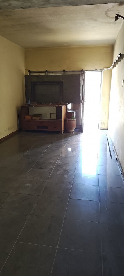 CASA EN VENTA CALLE FELIX DE AZARA  46