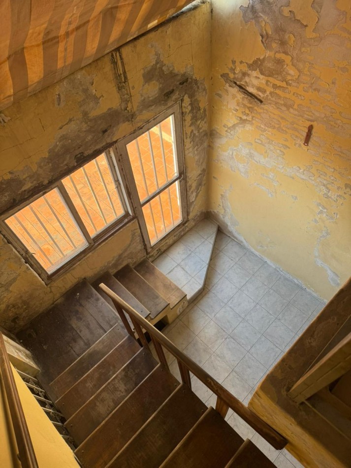 CASA EN VENTA CALLE FELIX DE AZARA  46