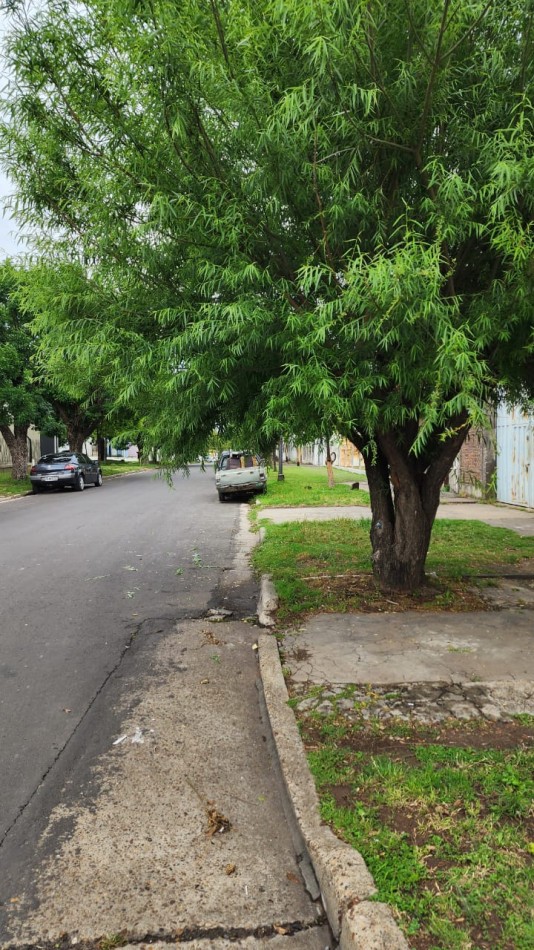 Oportunidad Unica: ¡Crea tu Hogar a Medida en Calle Lechiguanas! a 100 m de la Universidad Tecnologica Nacional
