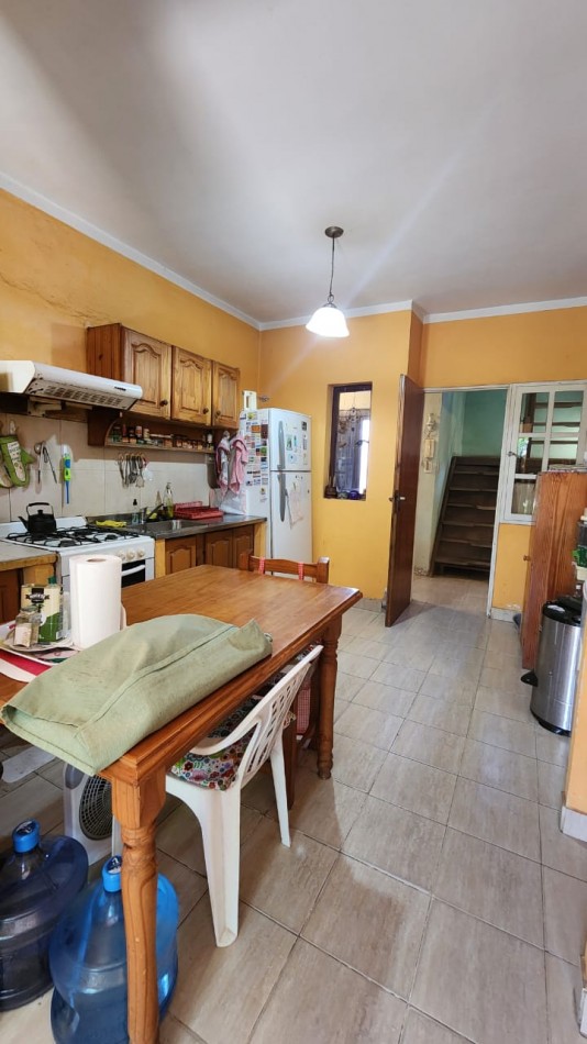 CASA A LA VENTA EN CALLE NEWBERY (Zona Aeropuerto) 