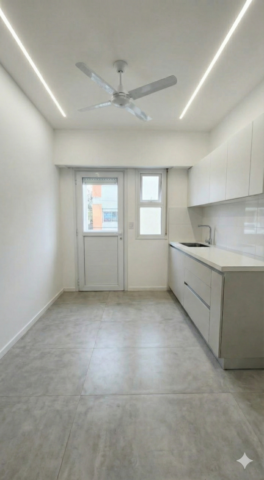 CASA A LA VENTA EN CALLE  GOBERNADOR  QUIROZ 1156