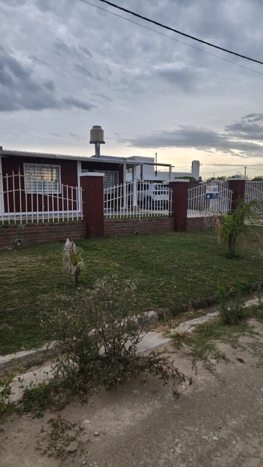 CASAQUINTA EN VENTA  O ALQUILER EN COLONIA ENSAYO