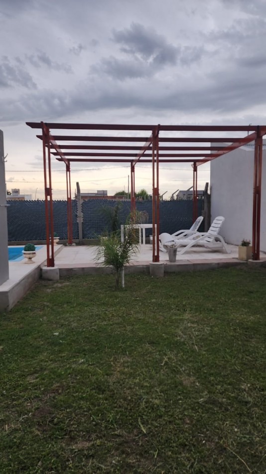 CASAQUINTA EN VENTA  O ALQUILER EN COLONIA ENSAYO