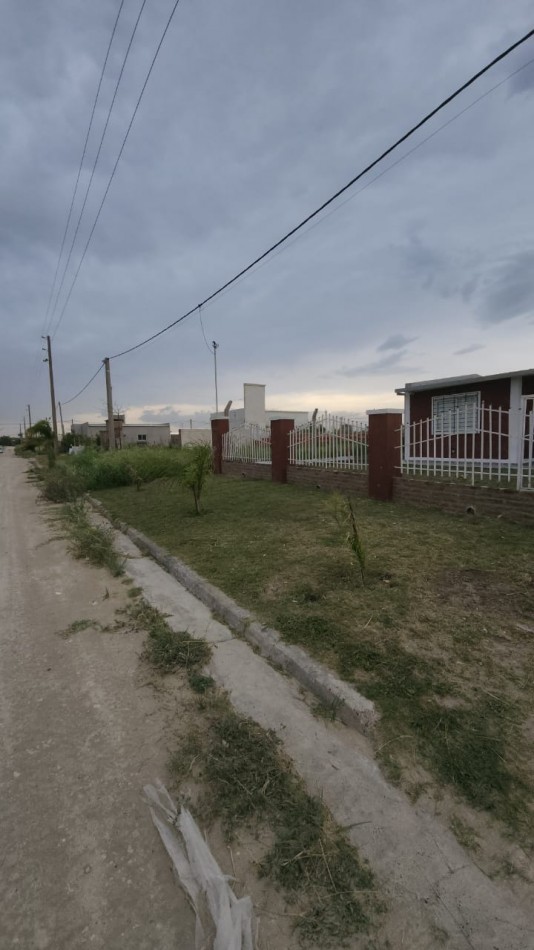 CASAQUINTA EN VENTA  O ALQUILER EN COLONIA ENSAYO