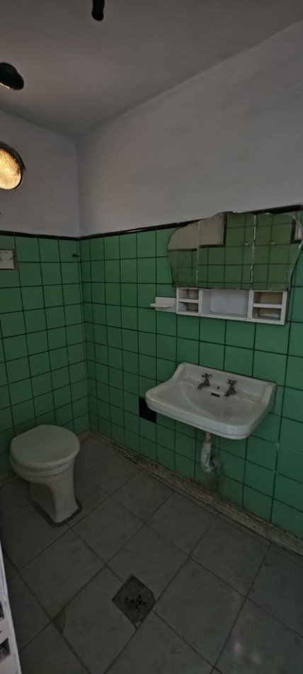 CASA EN VENTA CALLE EL TIMBO, casi Francia y Blas Parera