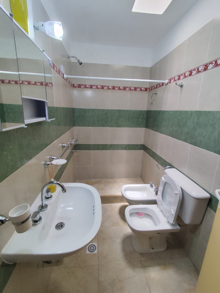  Oportunidad: Casa  en Venta en Calle Benicio Lopez -